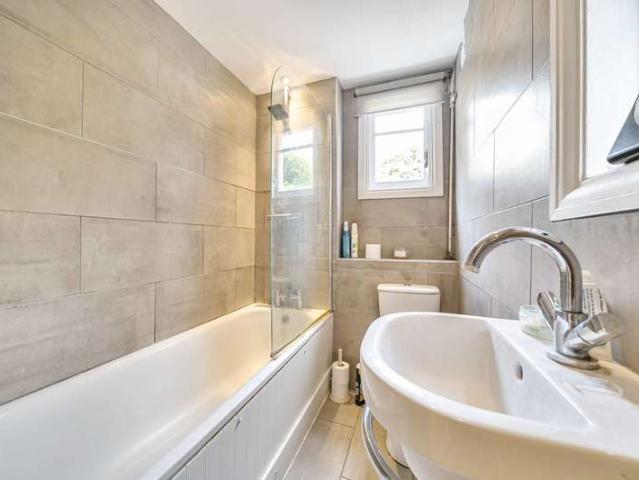 Flat for sale in East Dulwich, East Dulwich