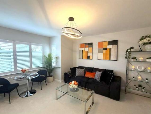Flat for rent in Sunninghill and Ascot