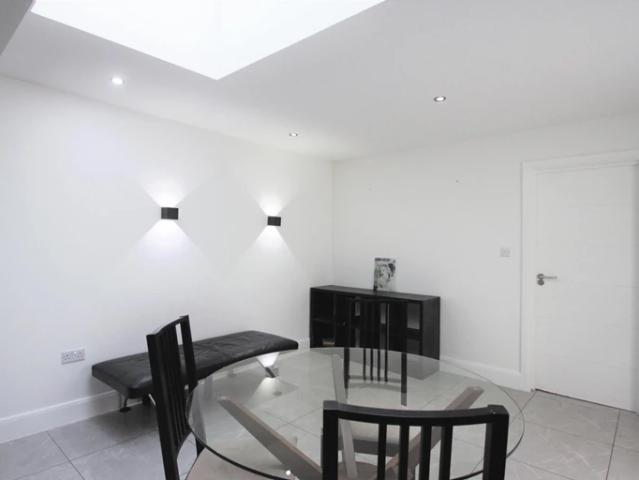Apartment for rent in Kilburn, Greater London