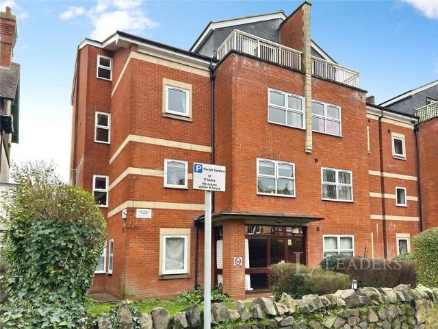 Flat for sale in Barbourne, Worcestershire