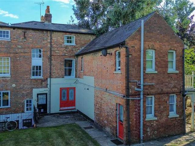 Flat for sale in Reading