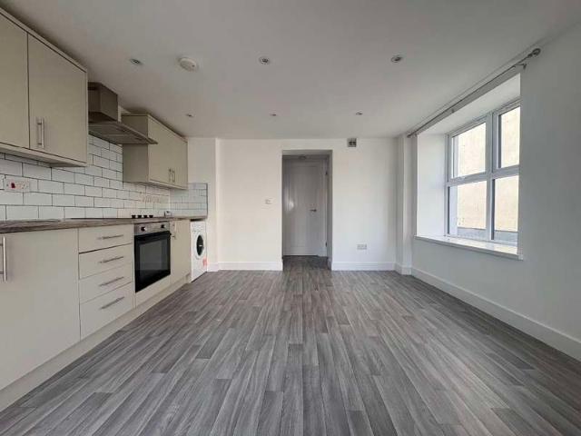 Flat for rent in Georgetown, Tredegar