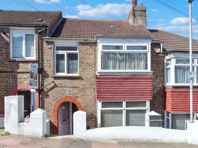 Flat for sale in Hollingdean, Brighton