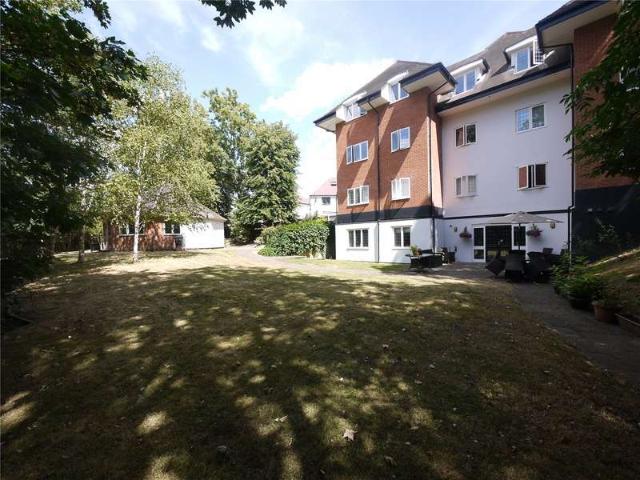 Flat for sale in Ongar, Epping