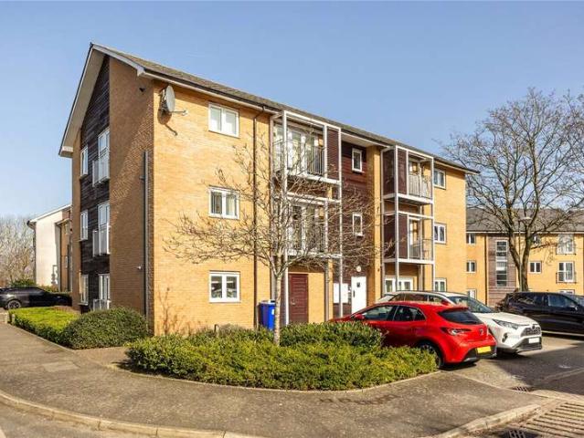 Flat for sale in London Borough of Sutton, Greater London