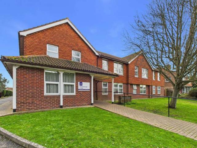 Flat for sale in Worthing, West Sussex