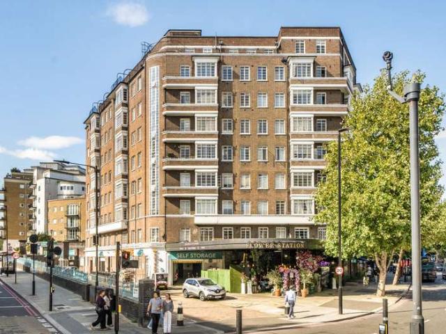 Flat for sale in City of Westminster, Greater London
