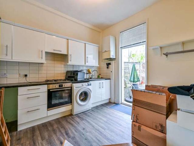 Flat for sale in Tottenham