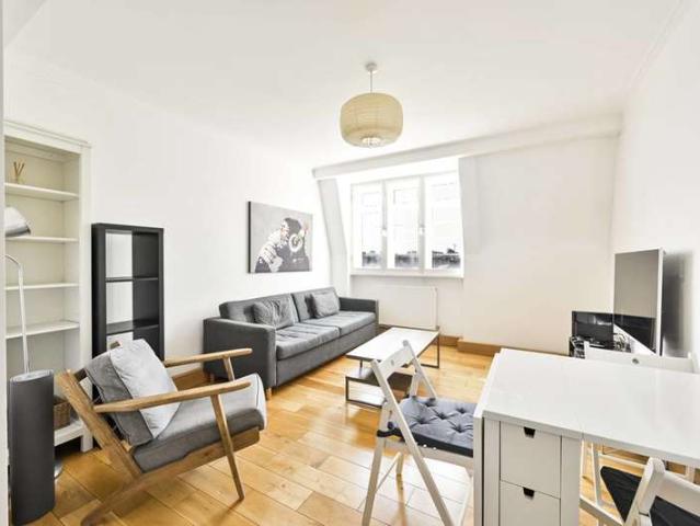 Flat for sale in Earl's Court, Earl's Court