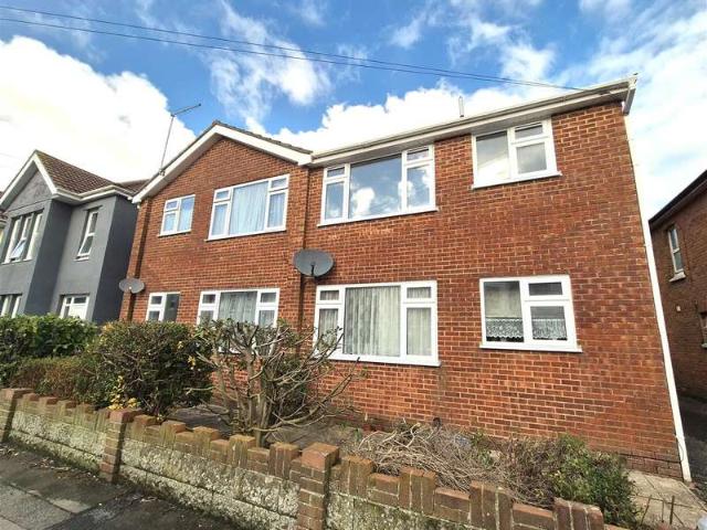 Flat for sale in Talbot Village, Bournemouth