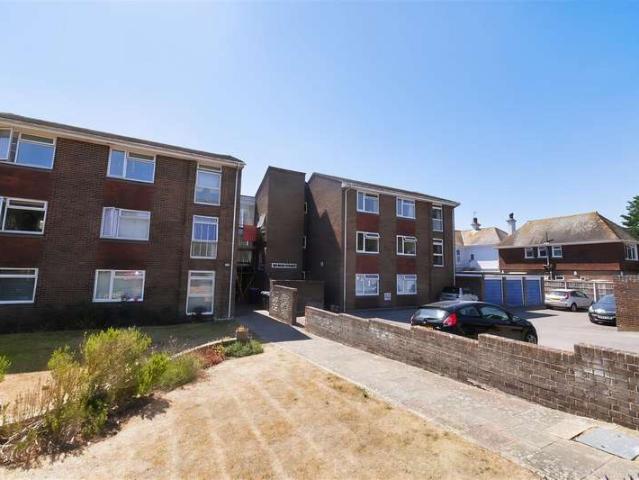 Flat for sale in West Worthing, Worthing