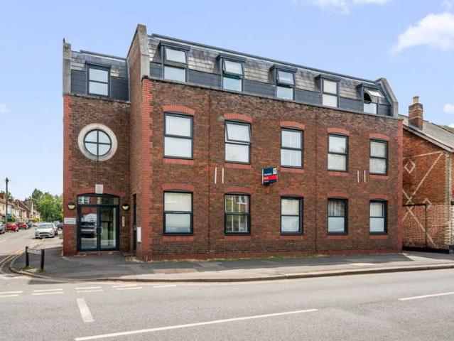 Flat for sale in Row Town, Surrey