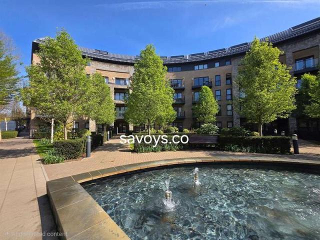 Flat for sale in Little Stanmore, Greater London