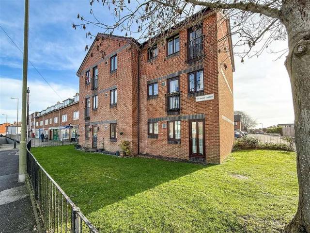 Flat for sale in Portchester, Fareham