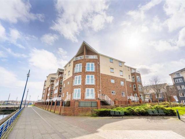 Flat for sale in Meadow Well, North Shields