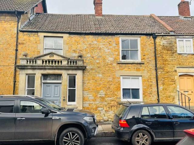 Flat for sale in Castle Cary