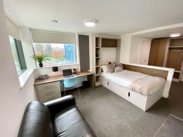 Flat for rent in Calthorpe Fields, West Midlands
