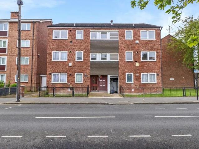 Apartment for rent in Little Ilford, Greater London