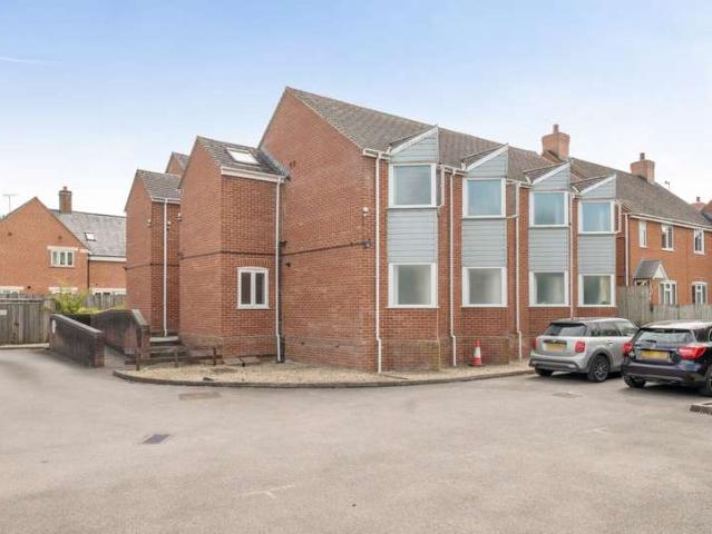 Flat for sale in Selsley, School House