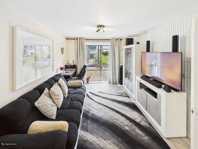 Flat for sale in Colindale, Greater London