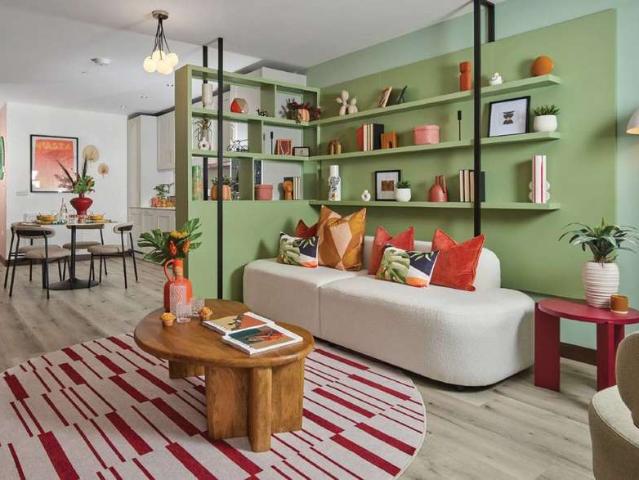 Flat for sale in Wood Green, Hornsey