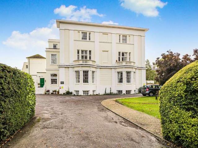 Flat for sale in Golden Valley, Gloucestershire