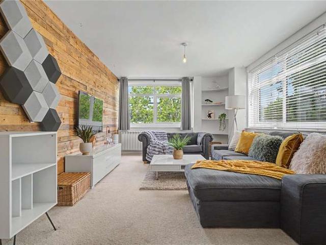 Flat for sale in Rodbourne, Swindon