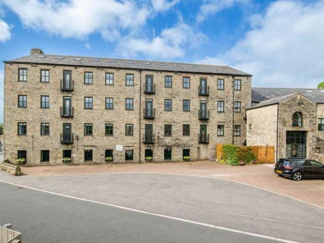 Flat for sale in Settle, North Yorkshire