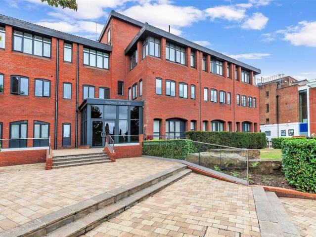 Flat for sale in New Town, Horsham