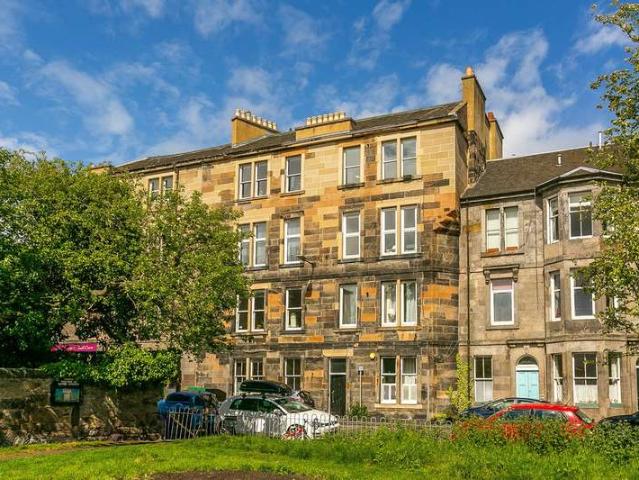 Flat for sale in North Leith, Leith