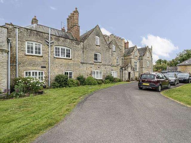Flat for rent in Evershot, Oxfordshire