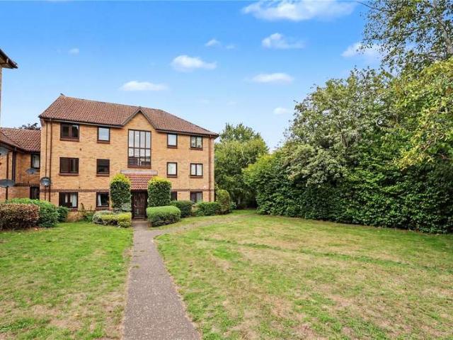 Flat for sale in Mile Cross, Norwich
