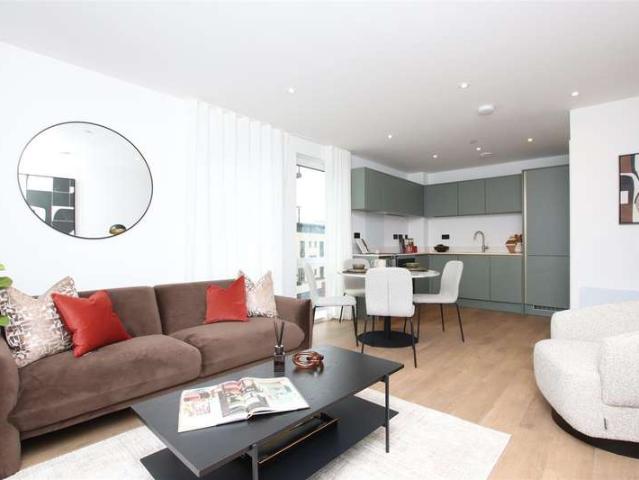 Flat for rent in East Twerton, Dulcote