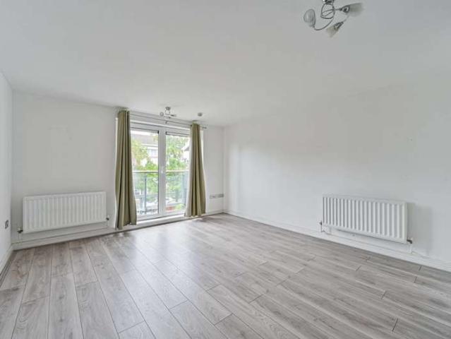 Flat for sale in Thamesmead, Royal Borough of Greenwich