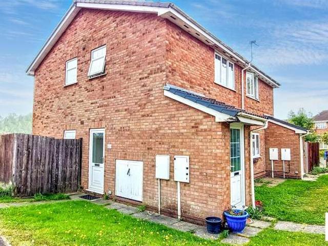 Flat for rent in Beamhurst, Staffordshire