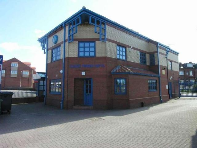 Flat for sale in West Yorkshire