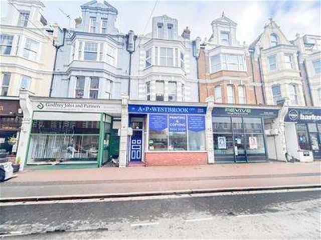 Flat for sale in Central, Heathlands
