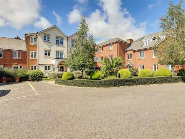 Flat for sale in Worthing, West Sussex