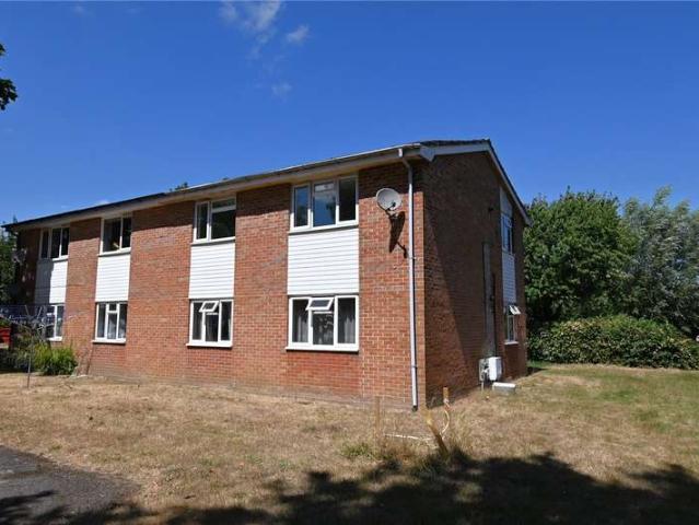 Flat for sale in Priest Down, Hampshire
