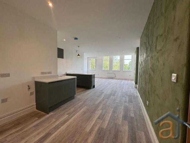Flat for rent in Southport, Sefton