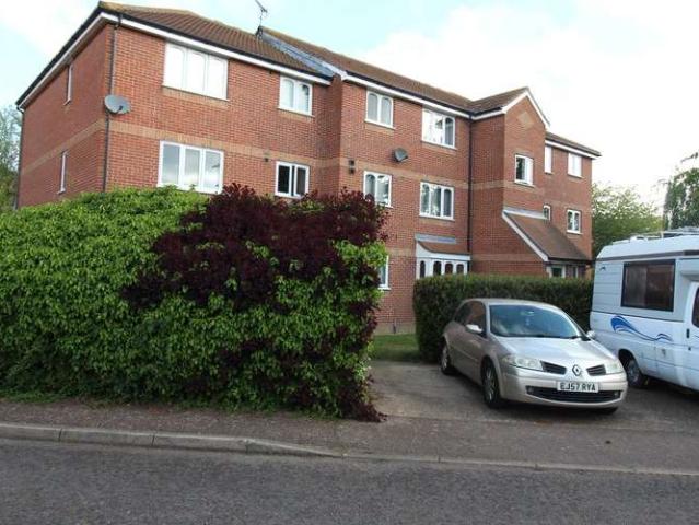 Flat for sale in Stroud Green, Barling