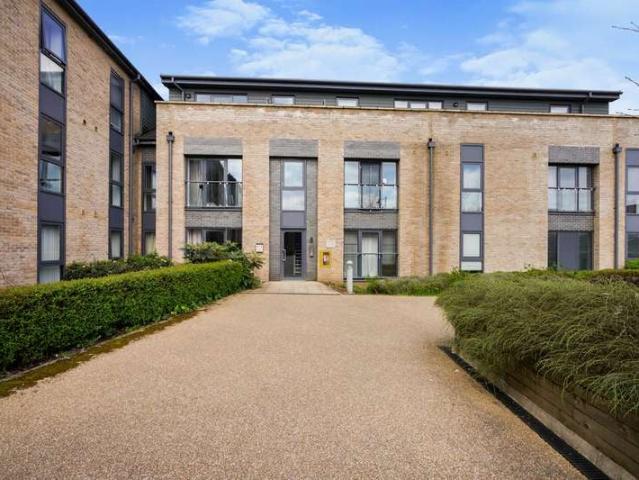 Flat for rent in Rodbourne, Swindon