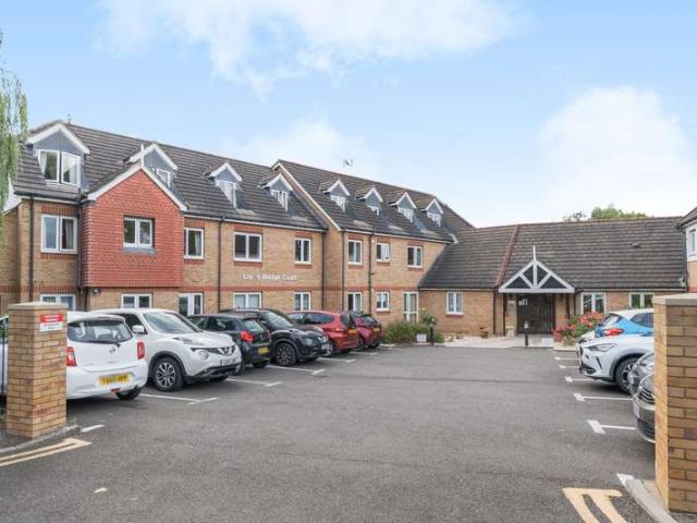 Flat for sale in Lower Halliford, Surrey