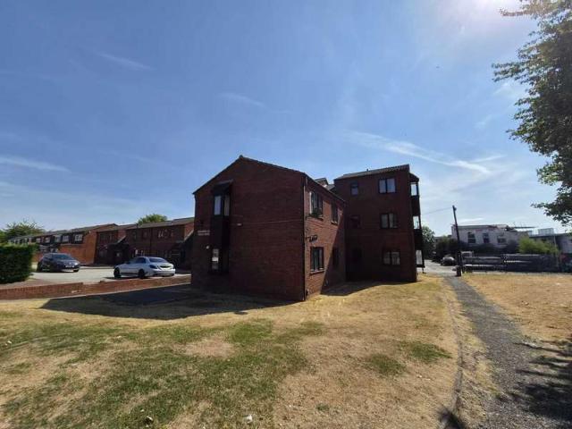 Flat for sale in Sparkbrook, West Midlands
