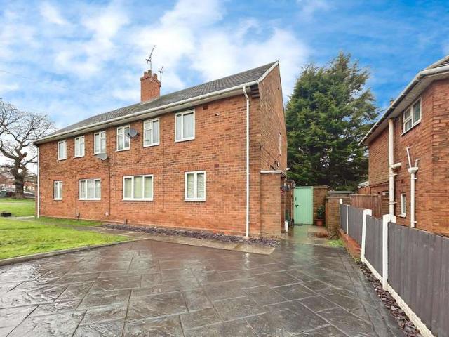 Flat for sale in Wood End, Wednesfield