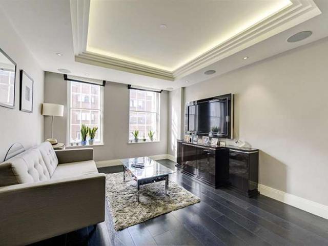 Flat for sale in City of Westminster, Greater London