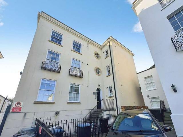 Flat for sale in Kings Barton, Gloucester