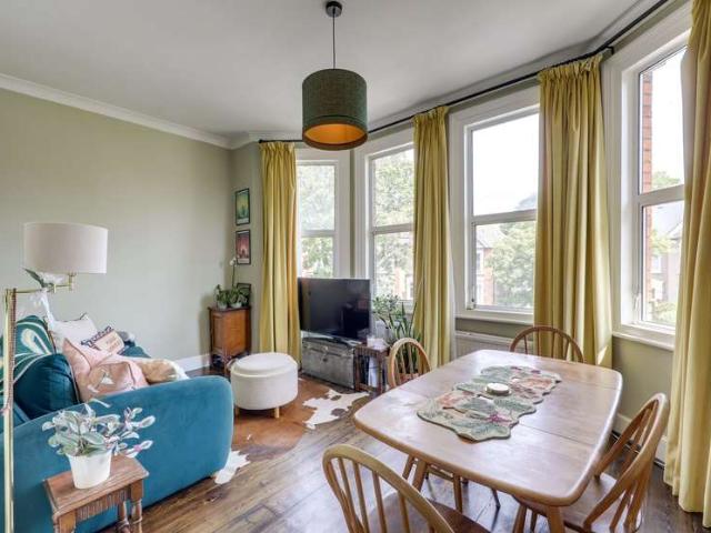 Flat for sale in London Borough of Lewisham, Greater London