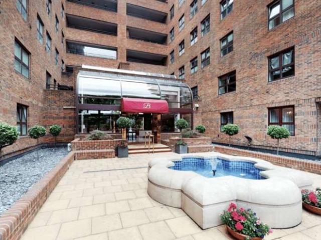 Flat for sale in St. John's Wood, Greater London