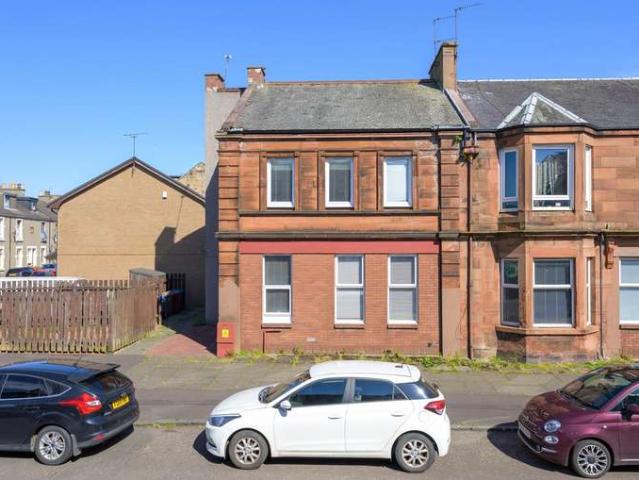 Flat for sale in Kersiebank, Scotland